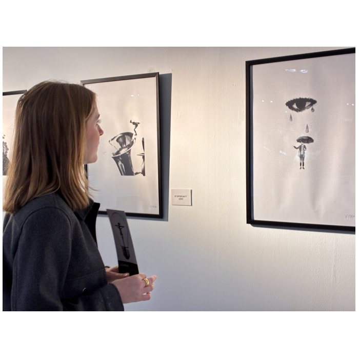 Las miradas contemporáneas de Lazarus y Rafael Laureano revisitan la tradición cofrade en Torremolinos